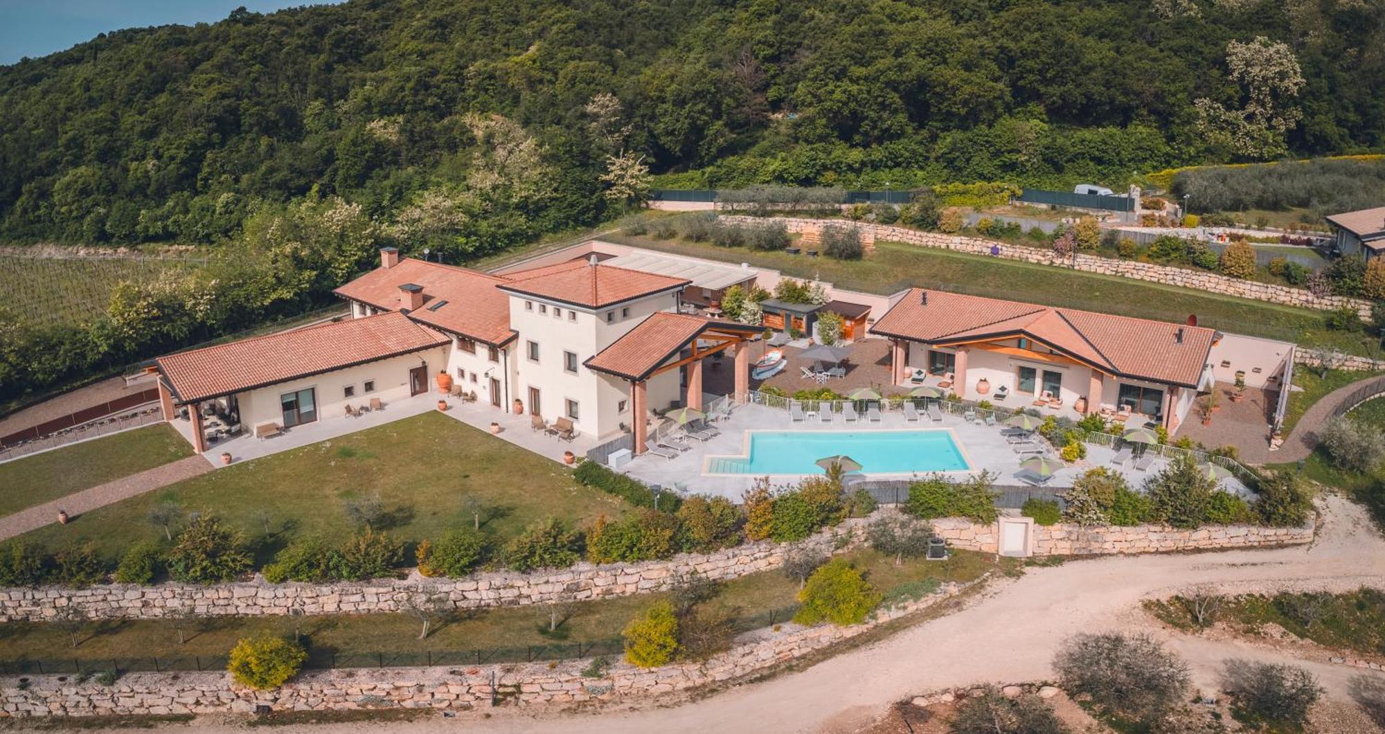 コステロマーノ Agriturismo La Perticaヴィラ エクステリア 写真