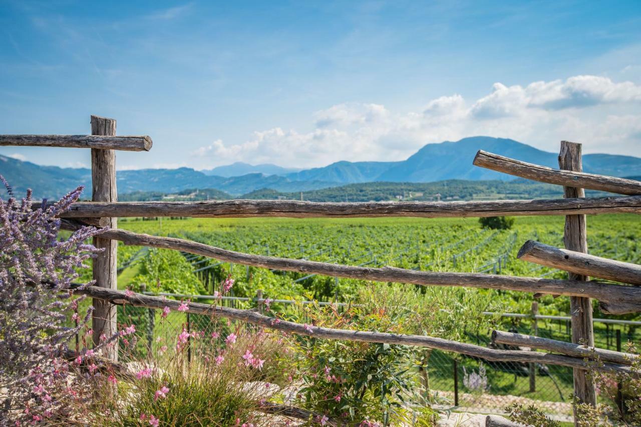 Agriturismo La Pertica コステロマーノ エクステリア 写真